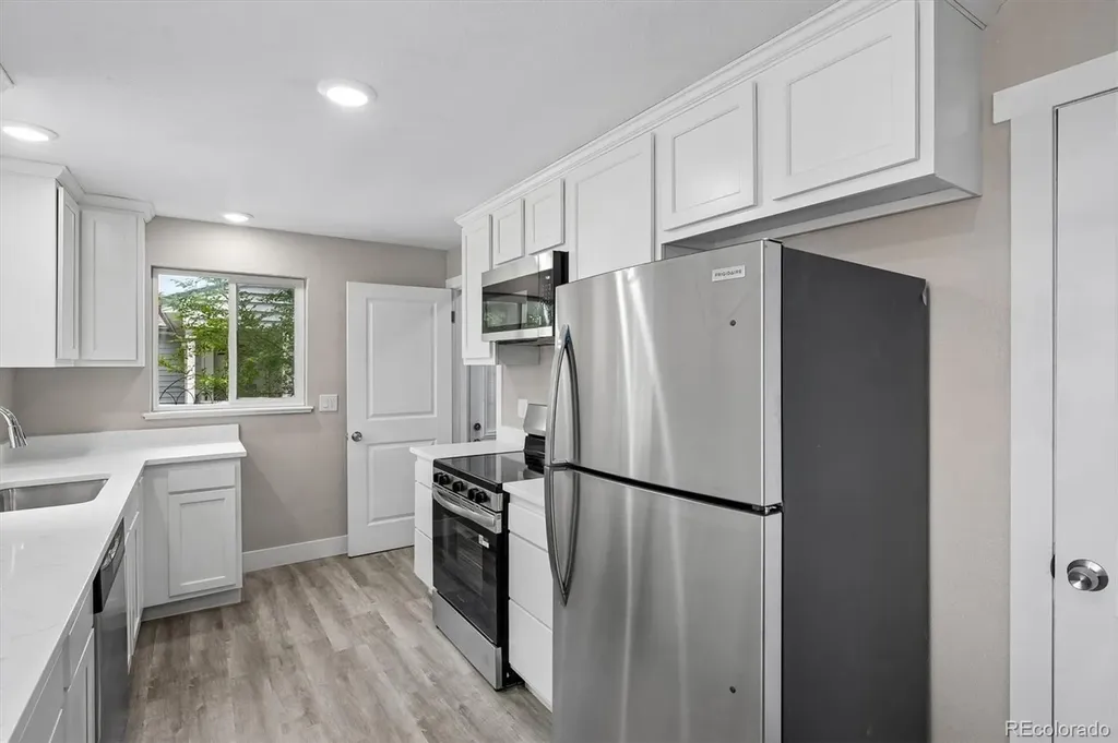9801 E 8th Avenue Aurora CO 80010