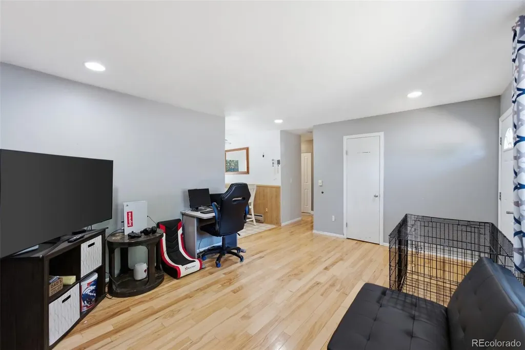 4551 S Holland Street Littleton CO 80123