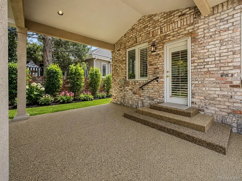 85 Silver Fox Drive Littleton CO 80121
