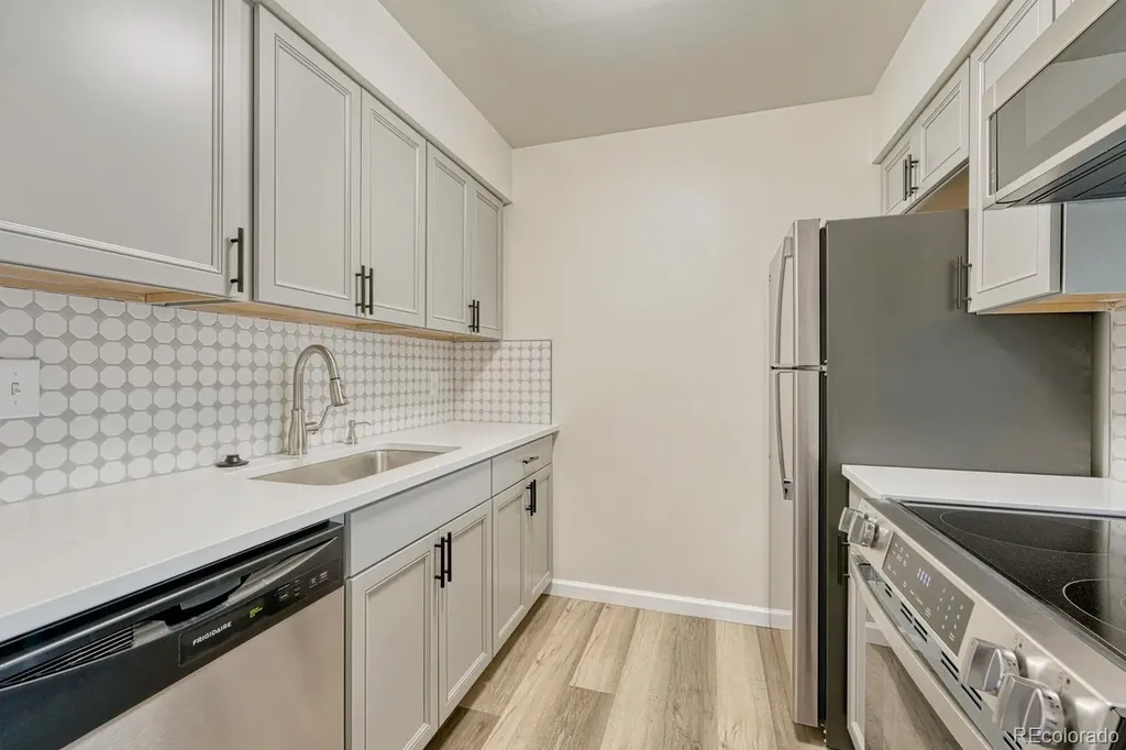 5995 W Hampden Avenue Denver CO 80227