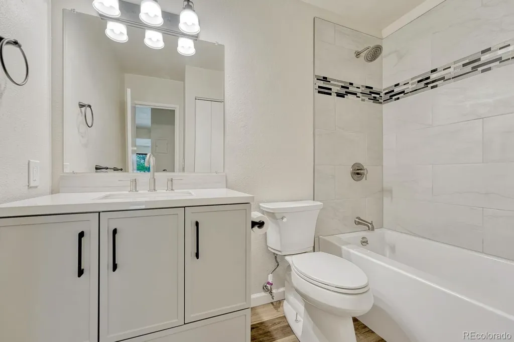 5995 W Hampden Avenue Denver CO 80227