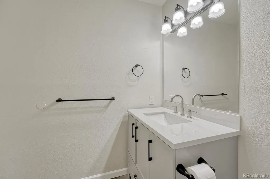 5995 W Hampden Avenue Denver CO 80227