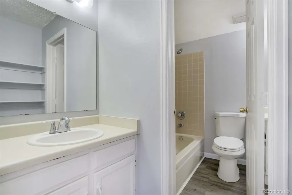 16001 E Alaska Place Aurora CO 80017