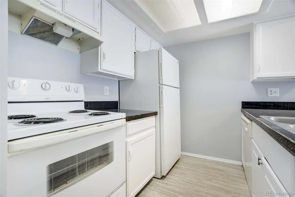 16001 E Alaska Place Aurora CO 80017