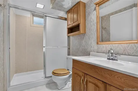 1833 S Carr Street Lakewood CO 80232