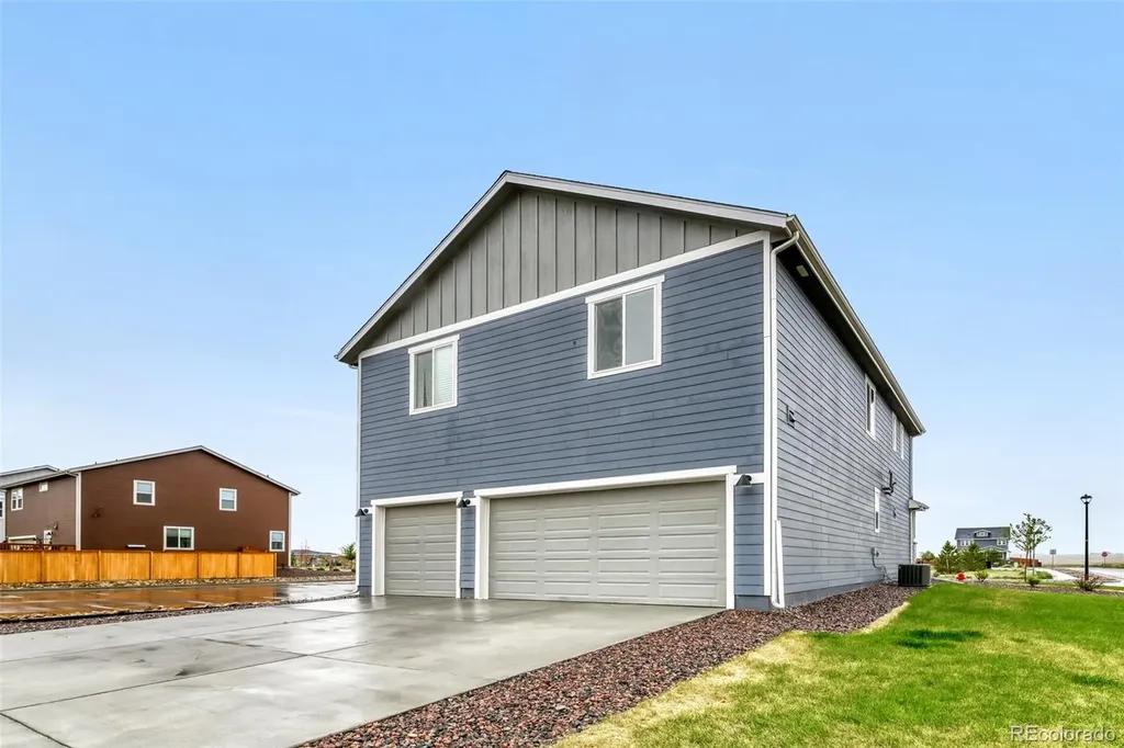 2922 Nectar Street Strasburg CO 80136