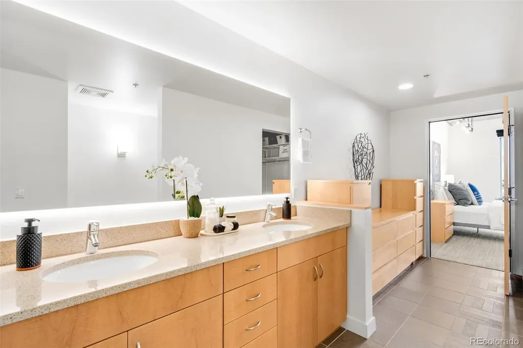 2229 Blake Street Denver CO 80205