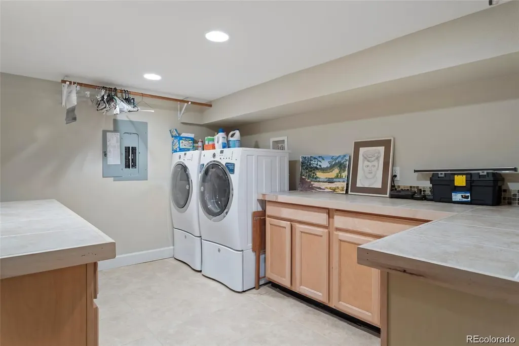 2027 N Emerson Street Denver CO 80205