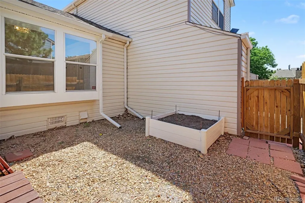 4541 S Crystal Way Aurora CO 80015