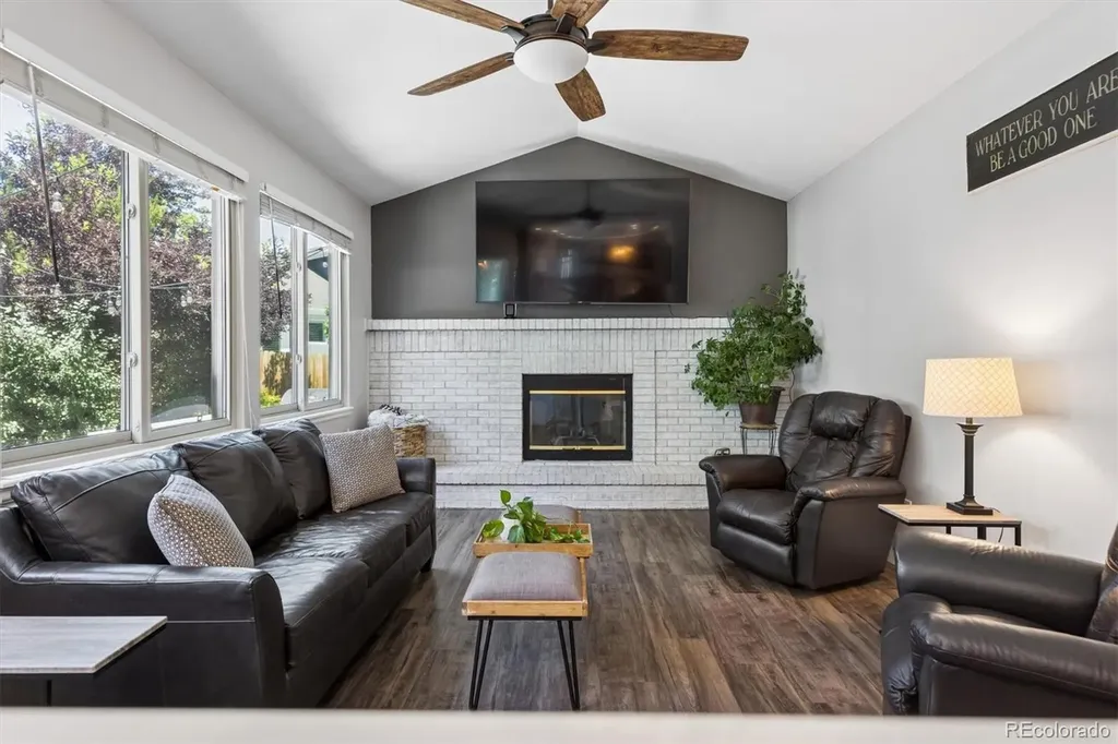 10738 W Roxbury Avenue Littleton CO 80127