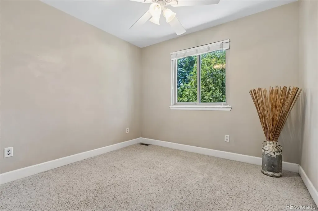10738 W Roxbury Avenue Littleton CO 80127