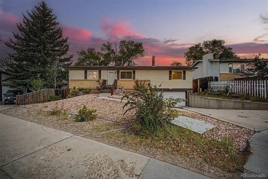 4323 Eastcrest Circle Colorado Springs CO 80916