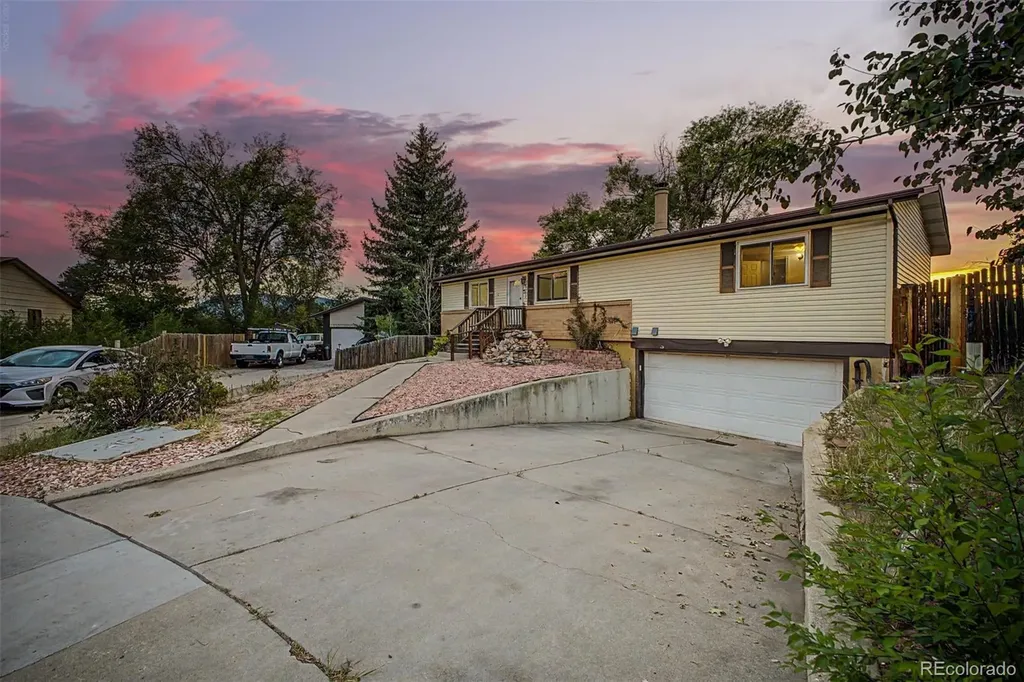4323 Eastcrest Circle Colorado Springs CO 80916