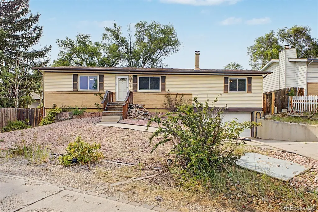 4323 Eastcrest Circle Colorado Springs CO 80916