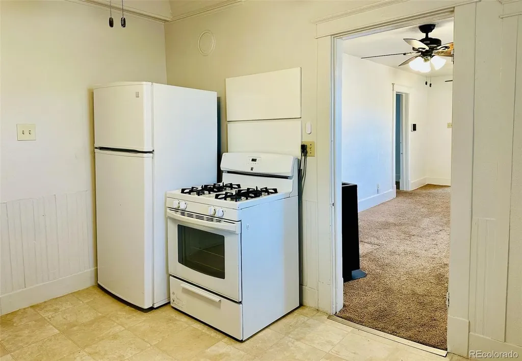 906 9th Street Alamosa CO 81101