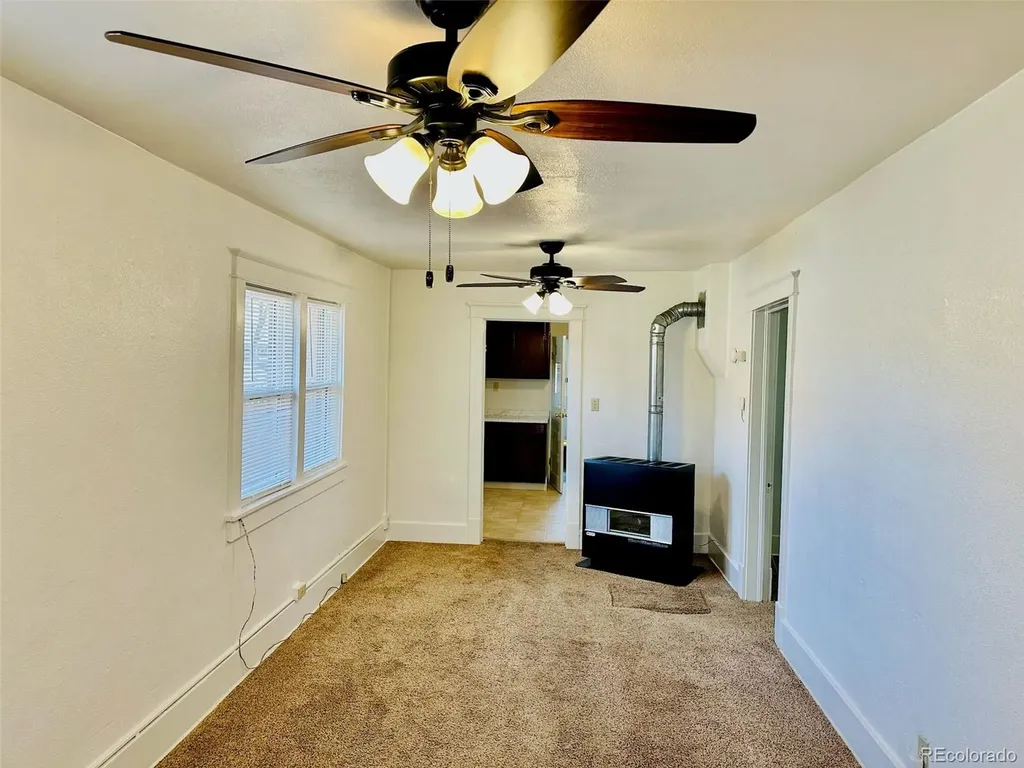 906 9th Street Alamosa CO 81101