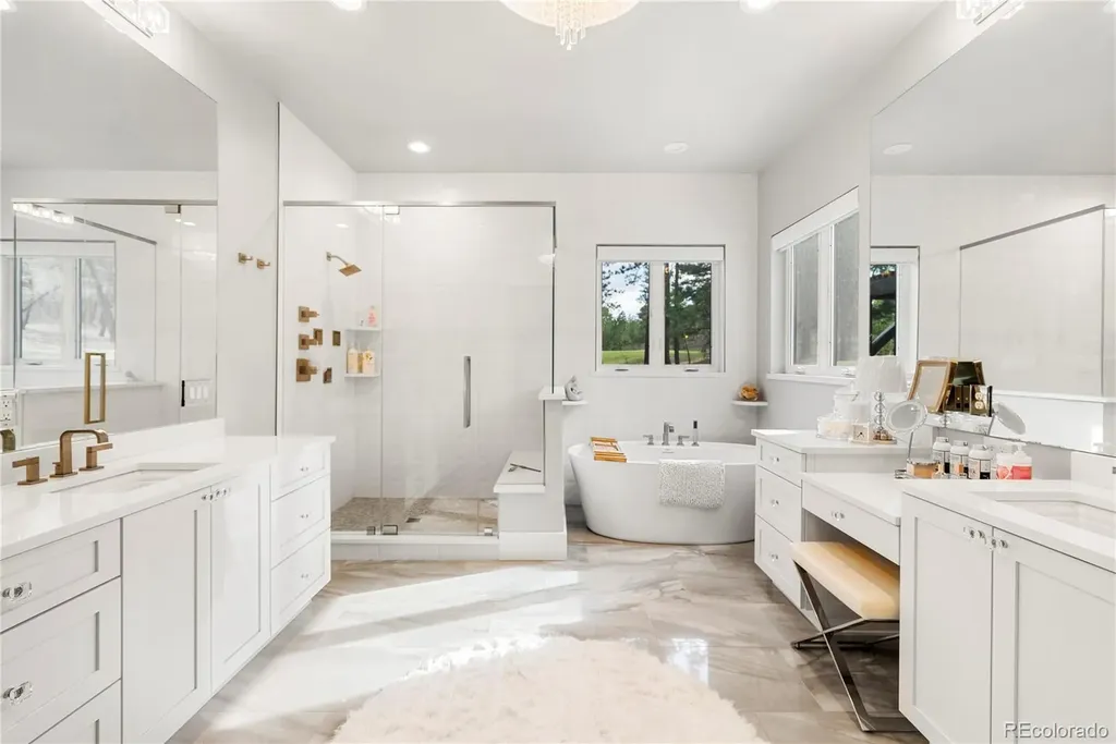 1188 Sky View Lane Larkspur CO 80118