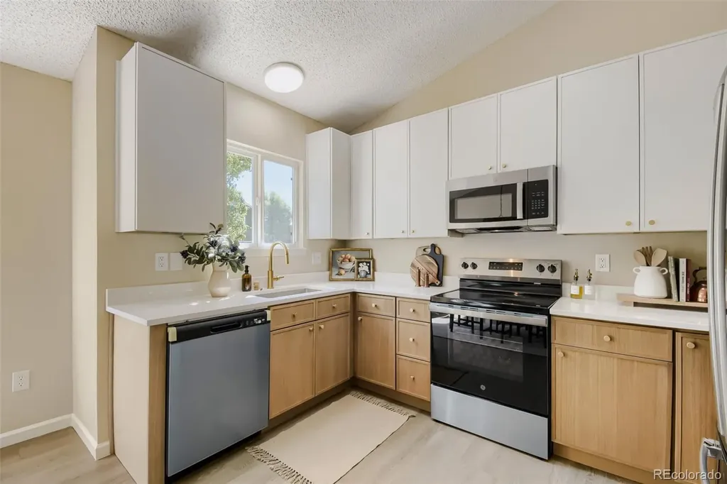 2170 S Uravan Street Aurora CO 80013