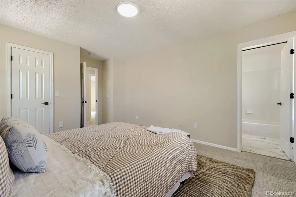 2170 S Uravan Street Aurora CO 80013