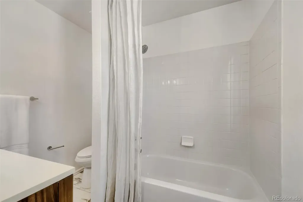 2170 S Uravan Street Aurora CO 80013