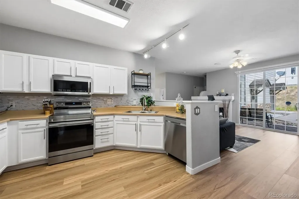 3261 E 103rd Place Denver CO 80229