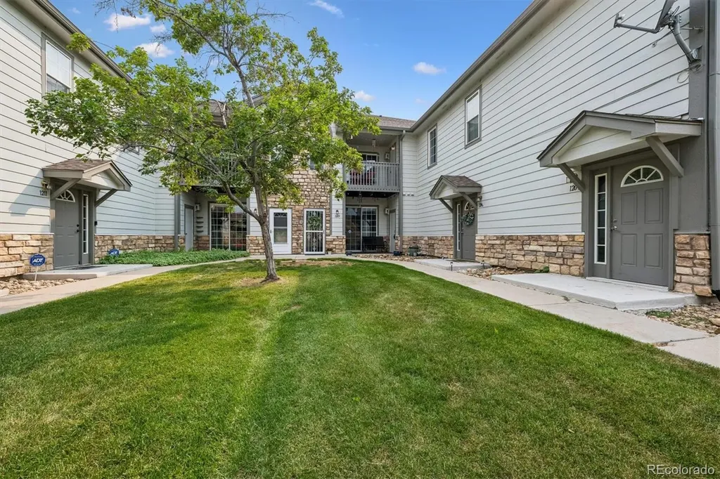 3261 E 103rd Place Denver CO 80229
