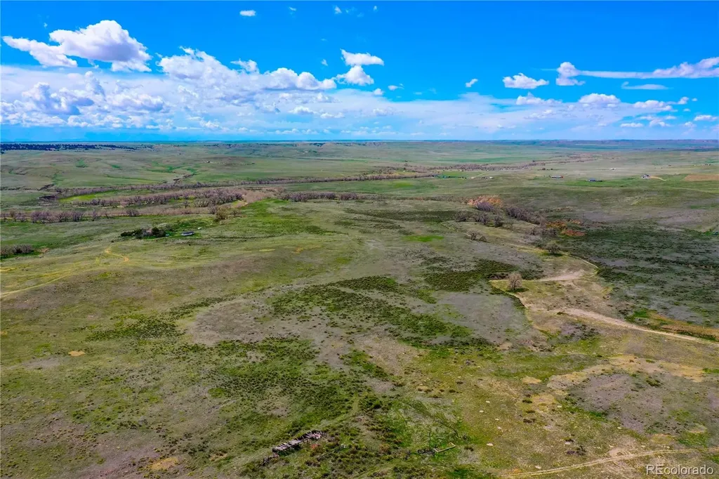 21058 Way Of Peace Deer Trail CO 80105