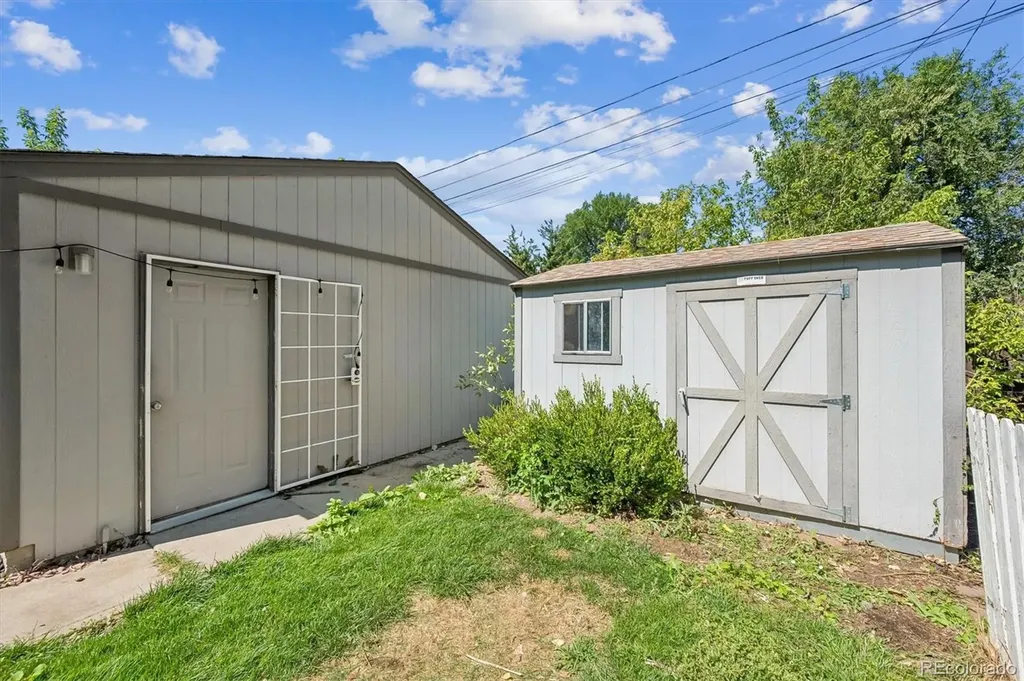 2637 N Garfield Street Denver CO 80205