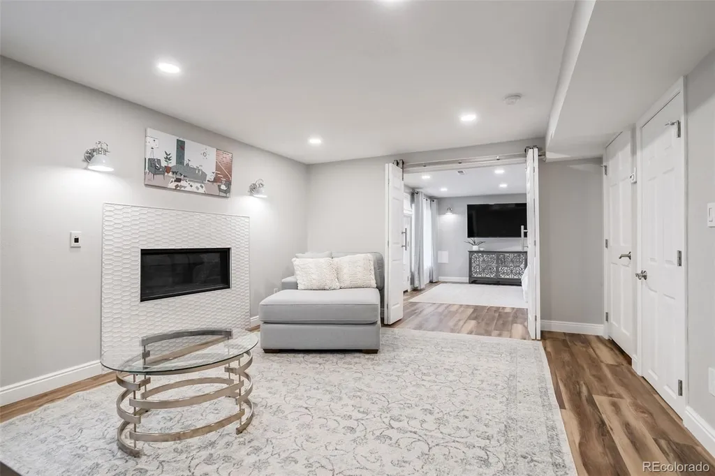 8140 Storm King Peak Littleton CO 80127