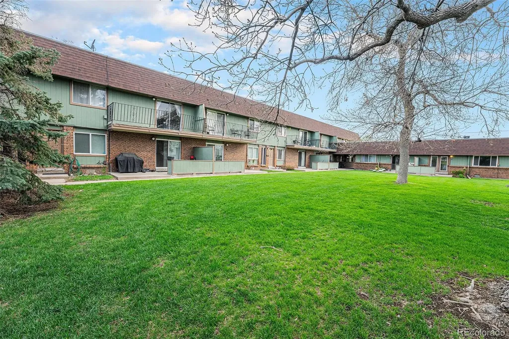 8870 W Jewell Avenue Lakewood CO 80232
