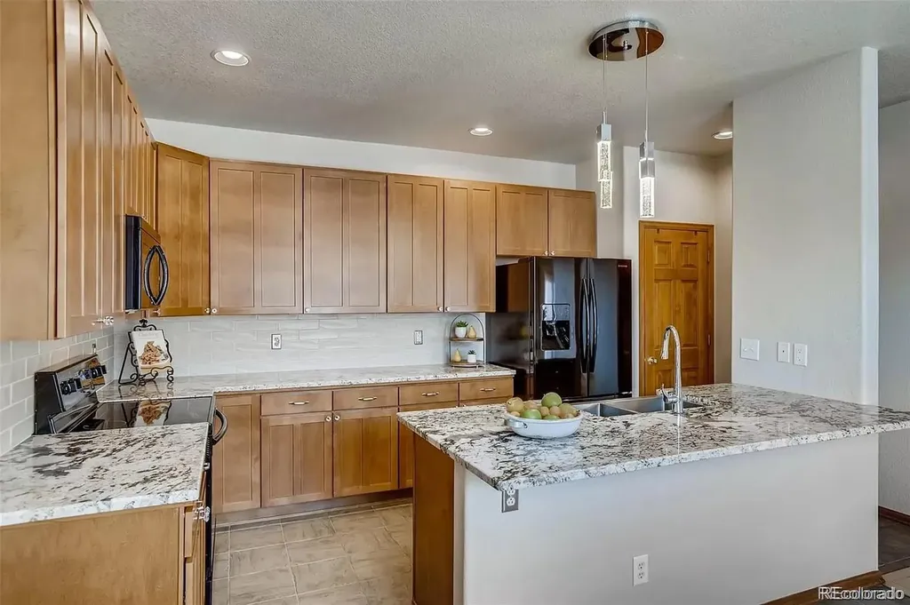 13849 Legend Trail Broomfield CO 80023