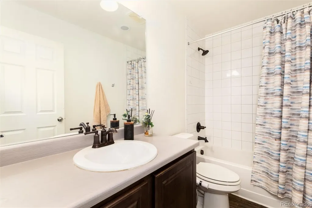 18295 E 52nd Place Denver CO 80249