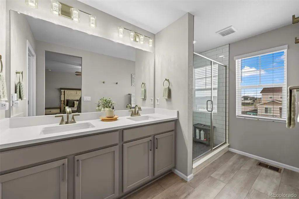 9754 Ceylon Street Commerce City CO 80022