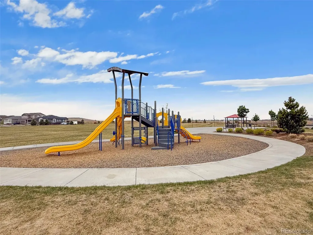 9754 Ceylon Street Commerce City CO 80022