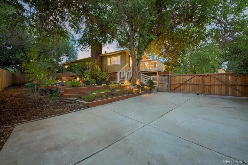 11199 E Wesley Avenue Aurora CO 80014