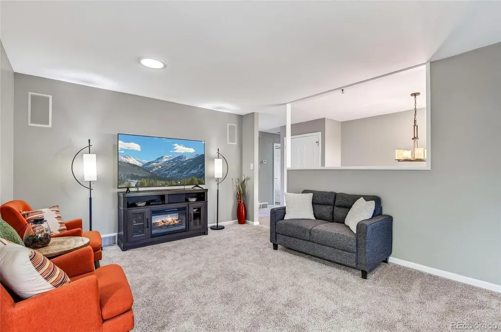 11199 E Wesley Avenue Aurora CO 80014