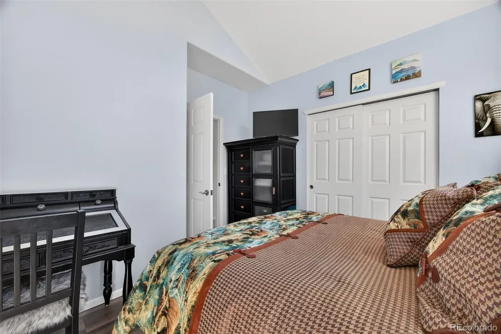 160 Granby Way Aurora CO 80011