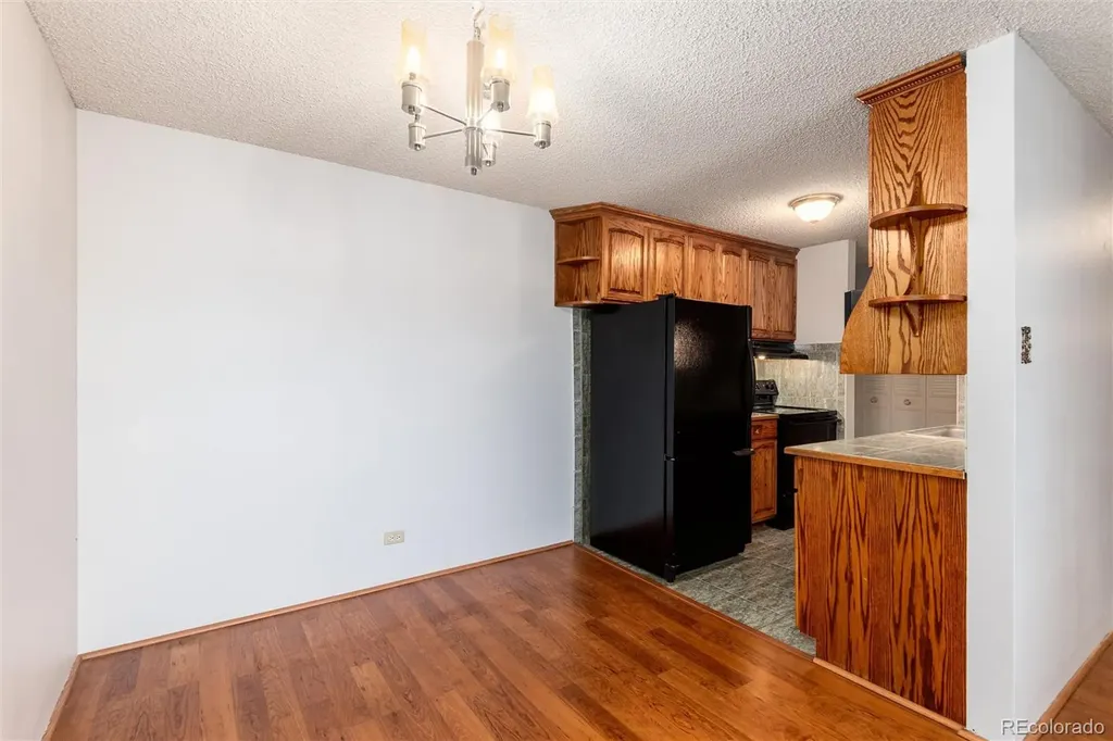 2325 S Linden Court Denver CO 80222