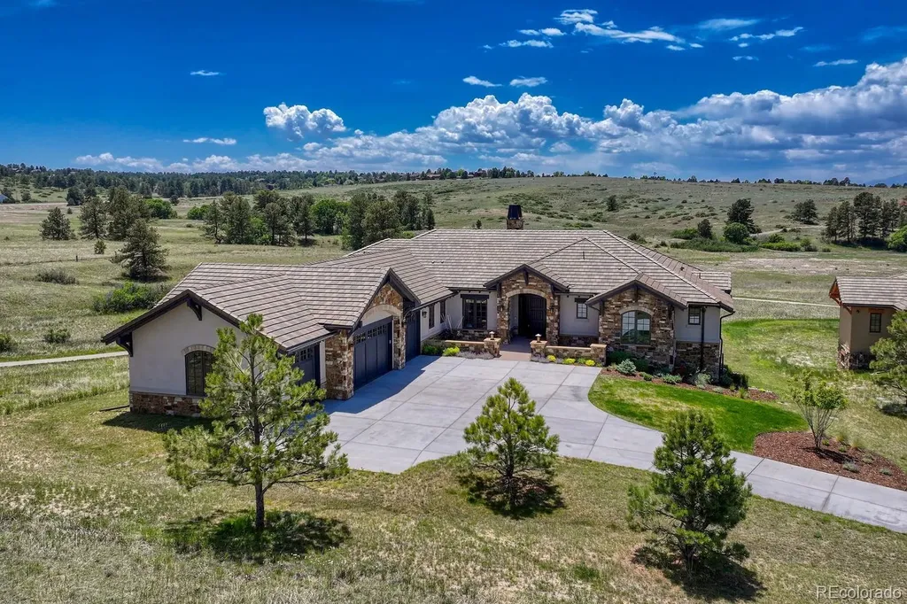 8625 Eagle Moon Way Parker CO 80134
