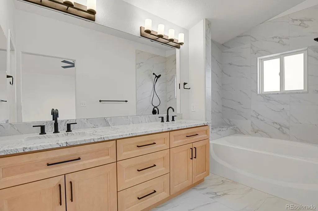 5965 S Waco Street Aurora CO 80016