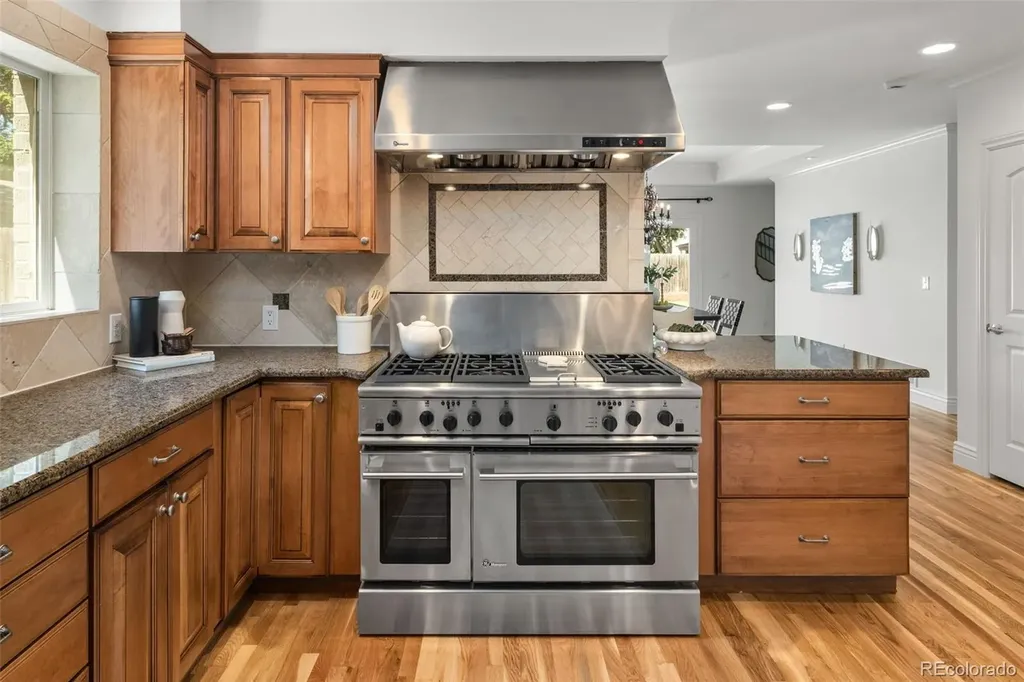 1075 Jersey Street Denver CO 80220