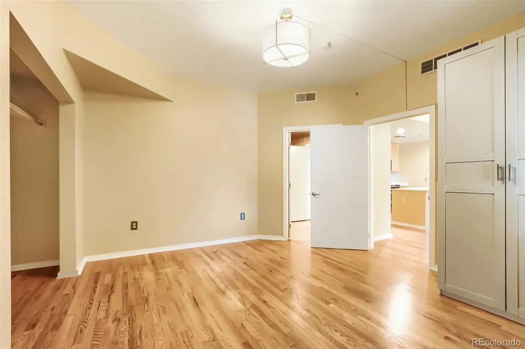 275 S Harrison Street Denver CO 80209