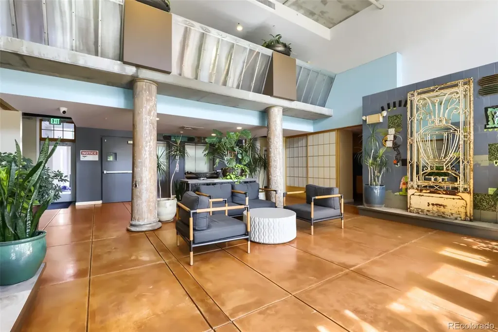 275 S Harrison Street Denver CO 80209
