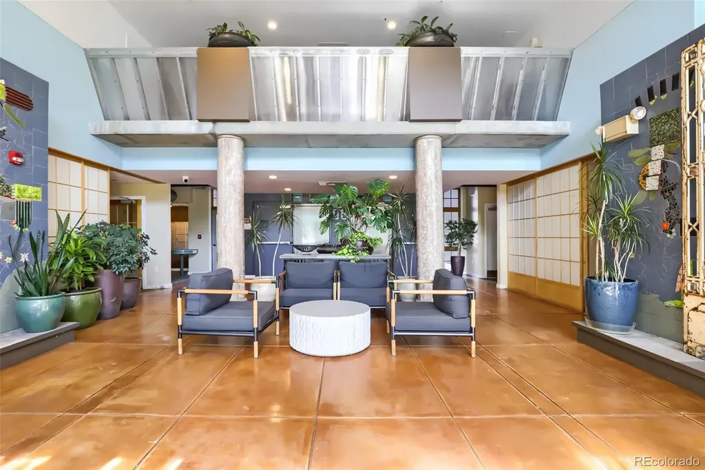 275 S Harrison Street Denver CO 80209