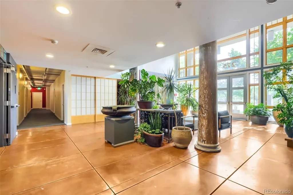 275 S Harrison Street Denver CO 80209