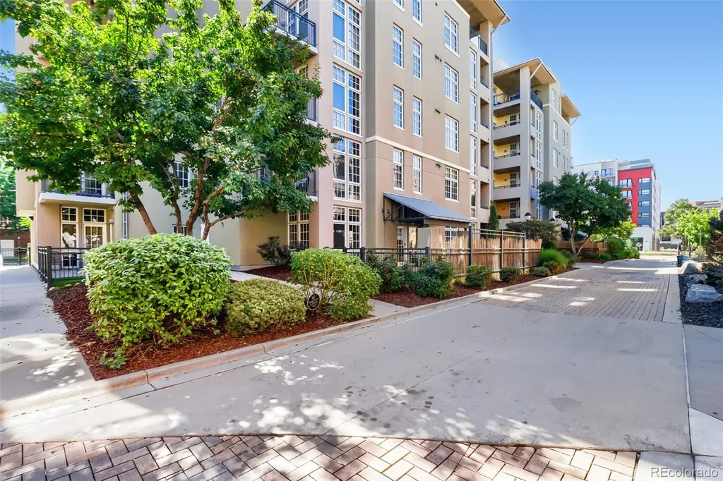 275 S Harrison Street Denver CO 80209