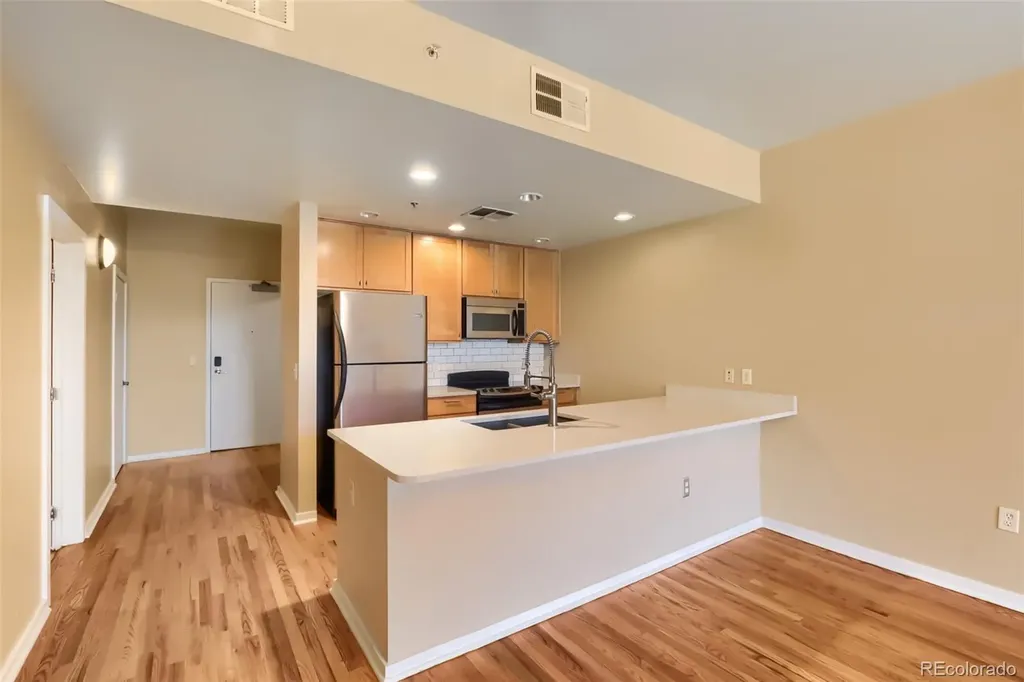 275 S Harrison Street Denver CO 80209