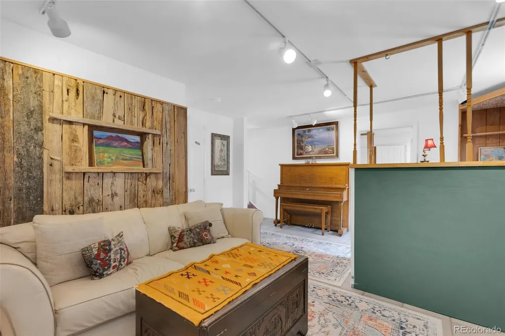 390 Starshine Crestone CO 81131