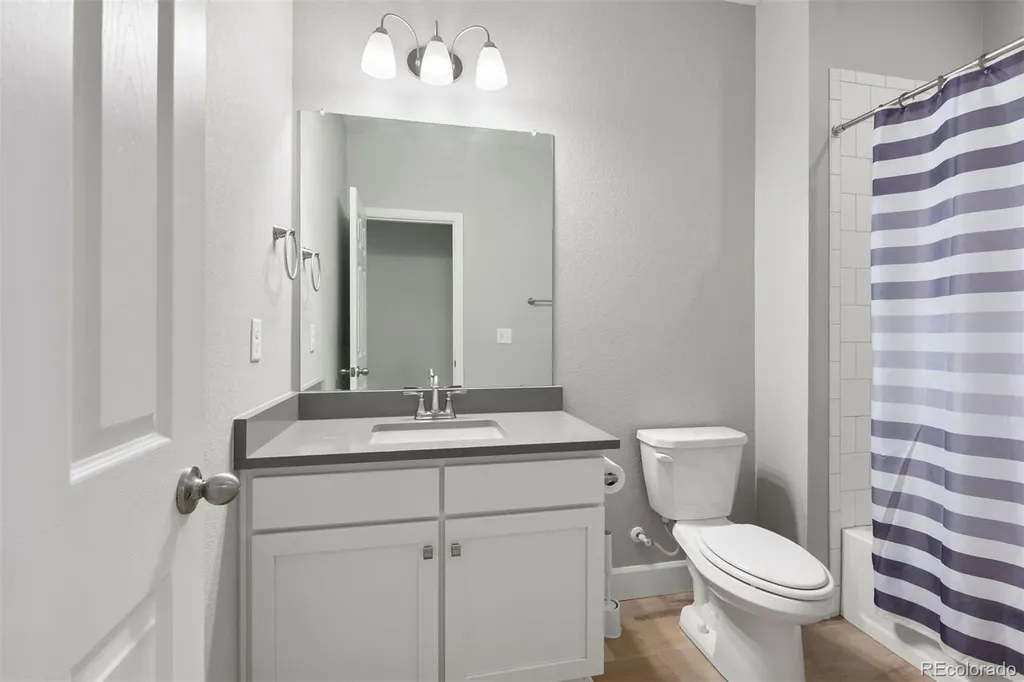 27645 E Geddes Place Aurora CO 80016