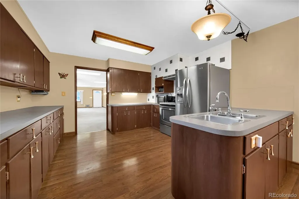 450 Date Avenue Akron CO 80720
